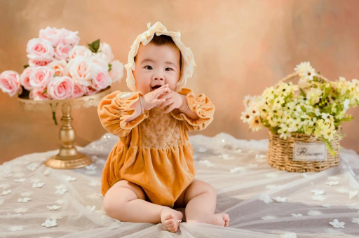 广州供卵包男孩二月龄宝宝奶量